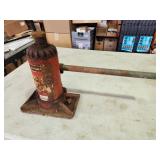 working hydraulic jack