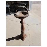 vtg standing ash tray