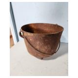 cast iron pot