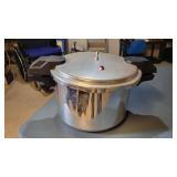 12 Qt pressure cooker
