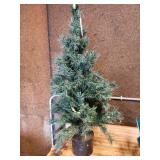 4' tree