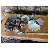 trays and decor