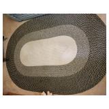 oval rug