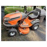 Husqvarna YTH 1942 mower and bagger