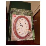 Songbirds of the World singing bird clock