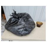 Bag of decorative plastic dishware, ideal for