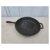 Mainstays cast iron frying pan, 12 in