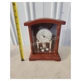 Waltham Westminster battery operated mantle clock