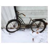 ANTIQUE VINTAGE BICYCLE