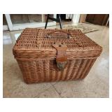 Vintage large wicker flip top basket, 12.5 x 17.5