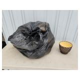 Bag of decorative plastic dishware, ideal for