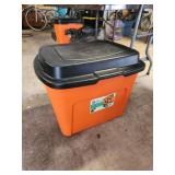 Taymor 20 gallon storage tote with assorted fall