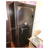 SPORTSMAN STEEL SAFES 30-GUN SAFE, 30 in wide X