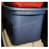 Sterilite 18 gallon storage tote