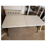 5 ft plastic folding table