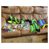ASSORTMENT MARDI GRAS PARTY FAVORS