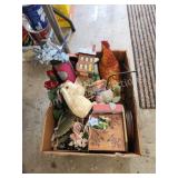 Box of assorted household decor Box of assorted household decor