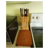 Kitchen knife block with knives and small cutting Kitchen knife block with knives and small cutting