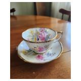 Vintage Roslyn fine bone china teacup and saucer Vintage Roslyn fine bone china teacup and saucer