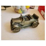 Vintage automobile metal coin Bank Vintage automobile metal coin Bank