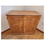 Modern wood 2-door storage cabinet TV stand media