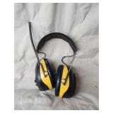 3M lekker protection work tunes AM-FM headphones 3M lekker protection work tunes AM-FM headphones