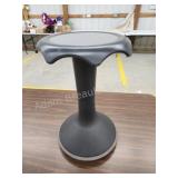 VS America Hokki Ergonimic Stool VS America Hokki Ergonimic Stool