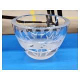 Vintage tulip etched leaded glass 6-in bowl Vintage tulip etched leaded glass 6-in bowl