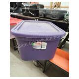 Sterilite 10 gallon storage tote Sterilite 10 gallon storage tote