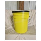 New 5 gallon stuff sorter bucket New 5 gallon stuff sorter bucket