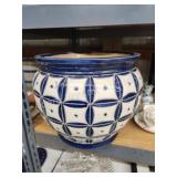 Large decorative glazed 12 inch planter pot Large decorative glazed 12 inch planter pot