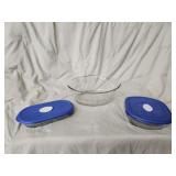 3 Pyrex glass bowls 3 Pyrex glass bowls