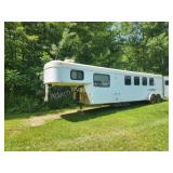 1999 Kiefer Built 4-Horse Slant Trailer w/ Living 1999 Kiefer Built 4-Horse Slant Trailer w/ Living
