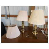 Two vintage polished brass table lamps Two vintage polished brass table lamps