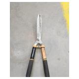 Fiskars 23 inch hedge shears Fiskars 23 inch hedge shears