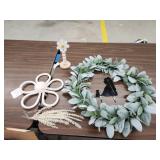 Assorted household decor Assorted household decor