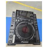 Pioneer CDJ-2000 Professional DJ Multi Player 2 Pioneer CDJ-2000 Professional DJ Multi Player 2