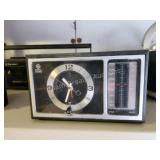 Vintage General Electric transistor clock radio