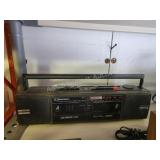 Vintage Emerson AM FM stereo radio dual cassette