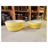 Vintage Pyrex 471 Town & Country 1.5 qt and 1.5