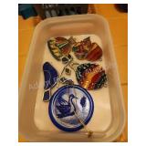 5 assorted suncatchers