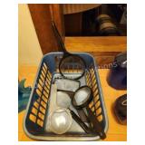 5 assorted magnifying glasses