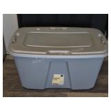 Homz 32 gallon storage tote, Gray