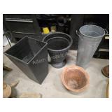 4 assorted outdoor planters