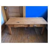 VINTAGE ANTIQUE OAK COFFEE TABLE WITH