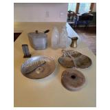 VINTAGE KITCHEN AND HOUSEHOLD COLLECTIBLES