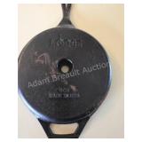 LODGE 8CB CAST IRON WEDGE CORNBREAD PAN