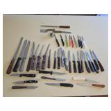 LARGE LOT OF MIXED KITCHEN KNIVES
