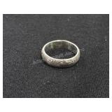 STERLING SILVER FLORAL ENGRAVED BAND