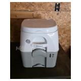 Dometic Sea Land portable toilet